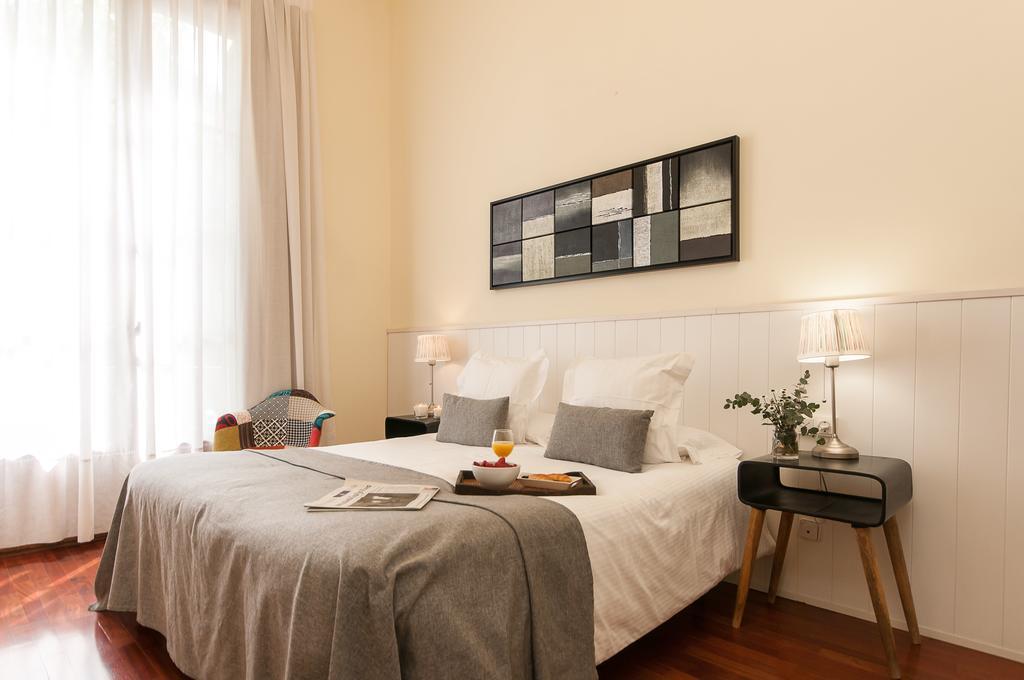 Aspasios Rambla Catalunya Suites Барселона Екстериор снимка